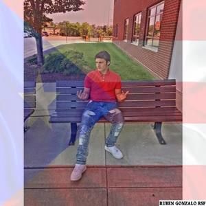 Meet your Posher, Robby